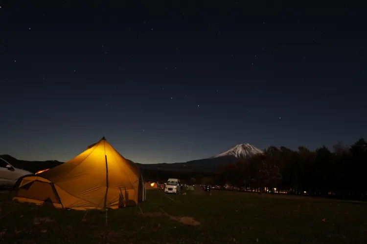 夜は富士と星が綺麗に見えます