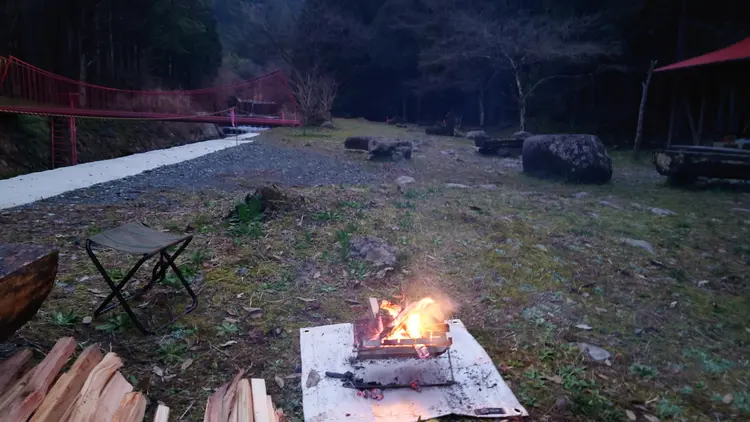 焚き火は直火禁止